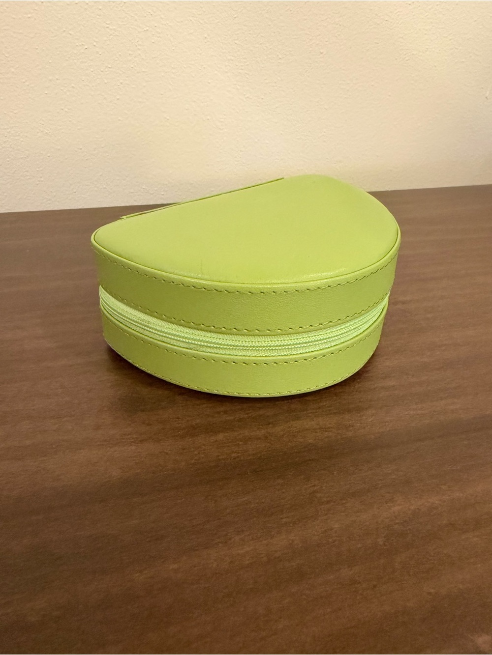Vintage Euro Classics Green Genuine Leather Jewelry Case Size Small Pre Owned